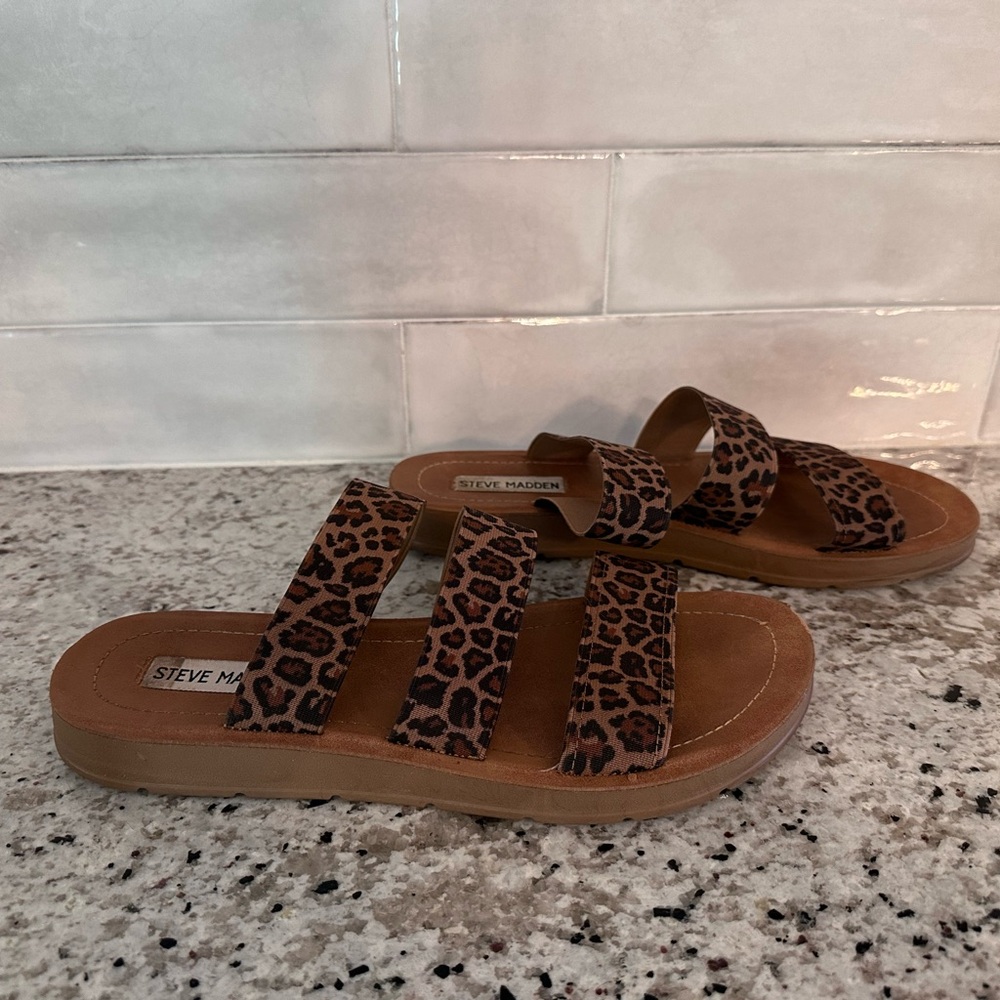 Steve Madden Slip on Sandals